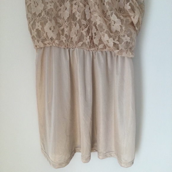 H&M Divided beige lace dress size 4 brand new - Picture 5 of 7